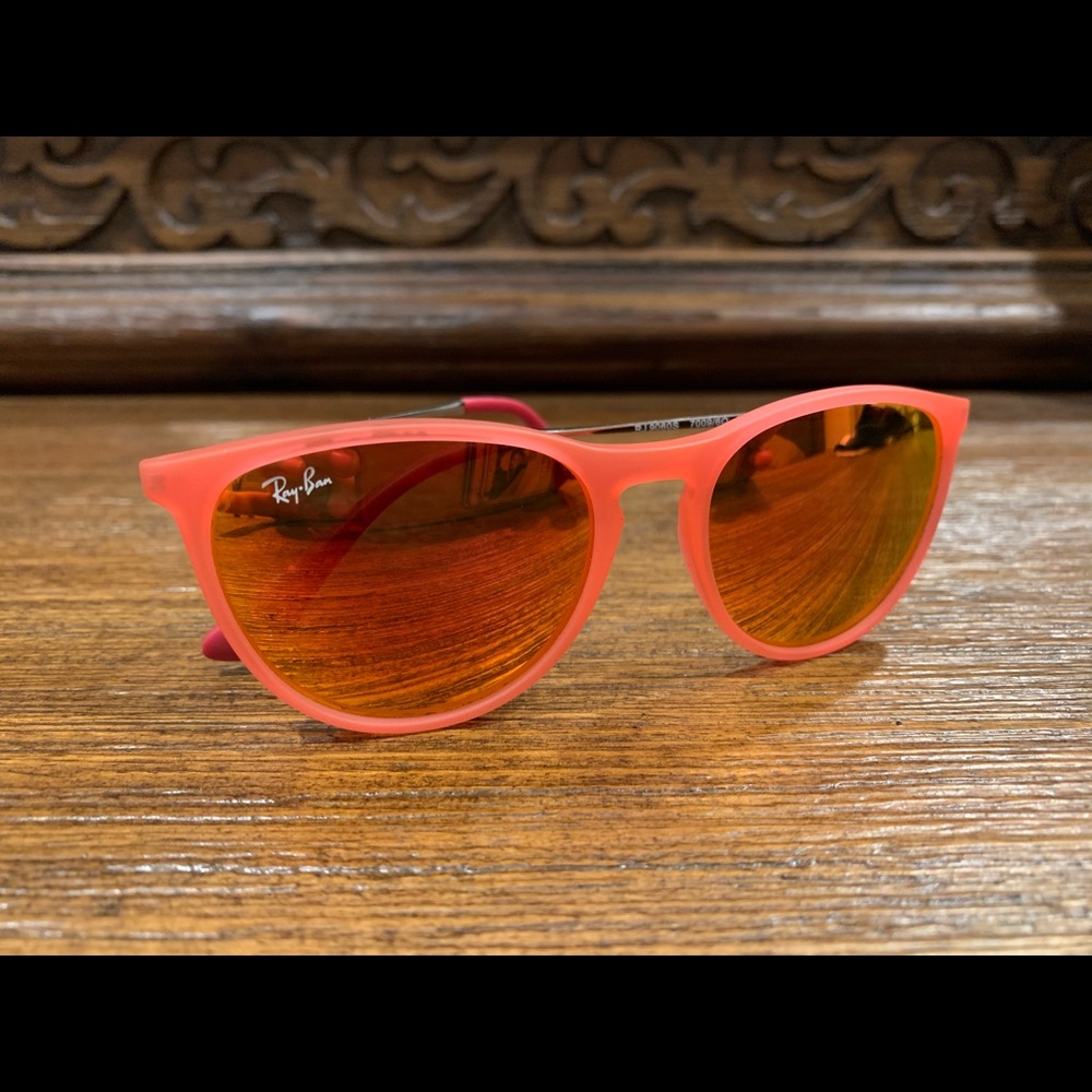 Girls Ray-Ban Izzy Sunglasses